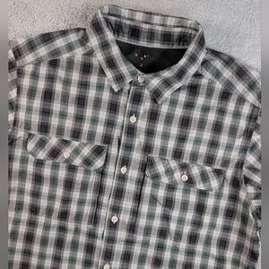 Mountain Hardwear Canyon Shirt Medium Green Gray Plaid Hiking Outdoor